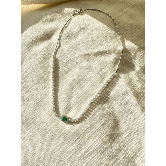 Cubic zirconia emerald green tennis adjustable necklace - Picture 1 of 3
